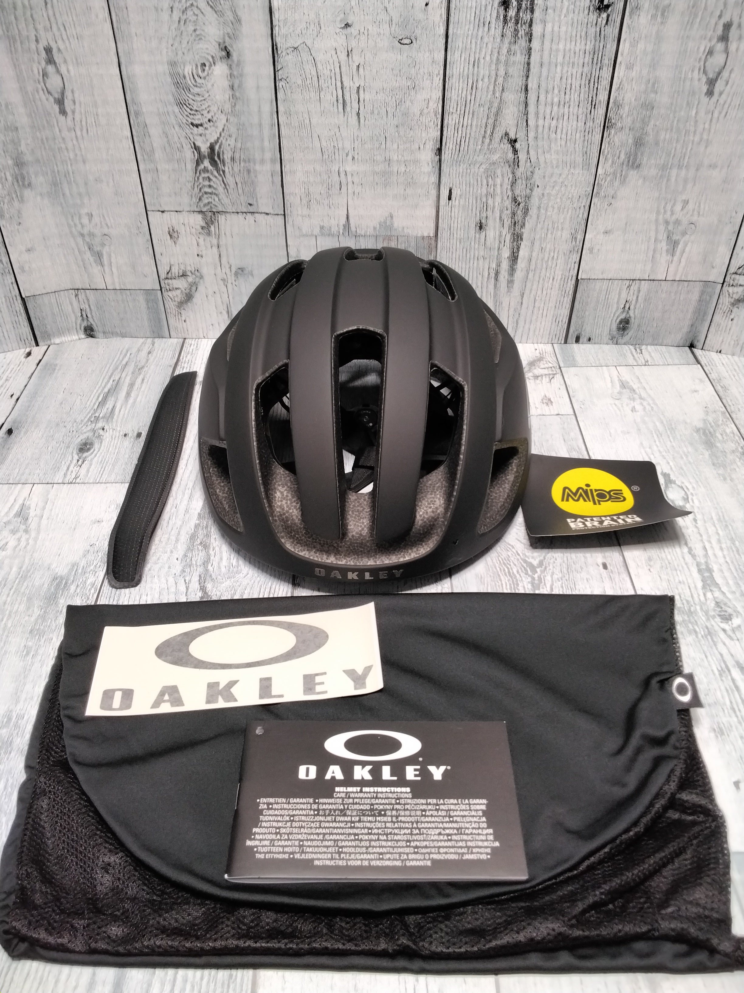 Oakley ARO3 Blackout Bike Helmet, Sz L *OPEN BOX/NEW* (7851060265198)